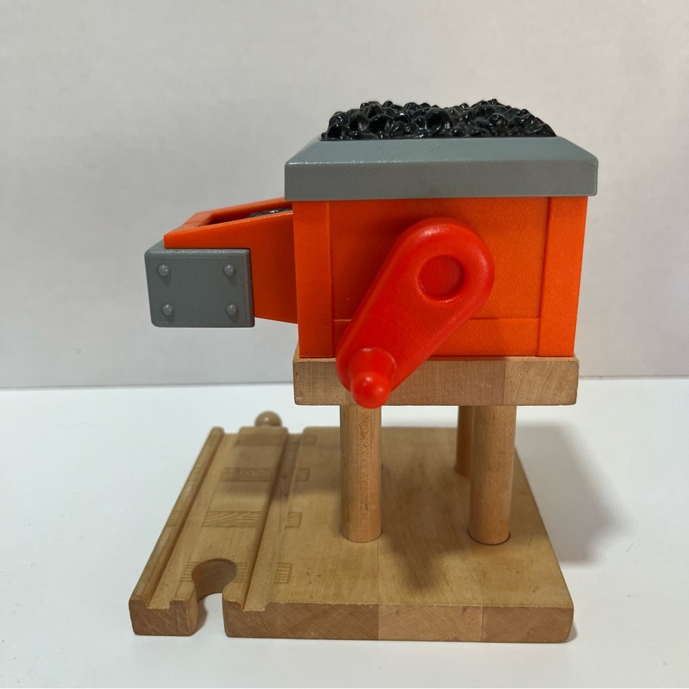 Vintage 2003 Thomas Wooden Railway Sodor Coal Co. Loader Gullane